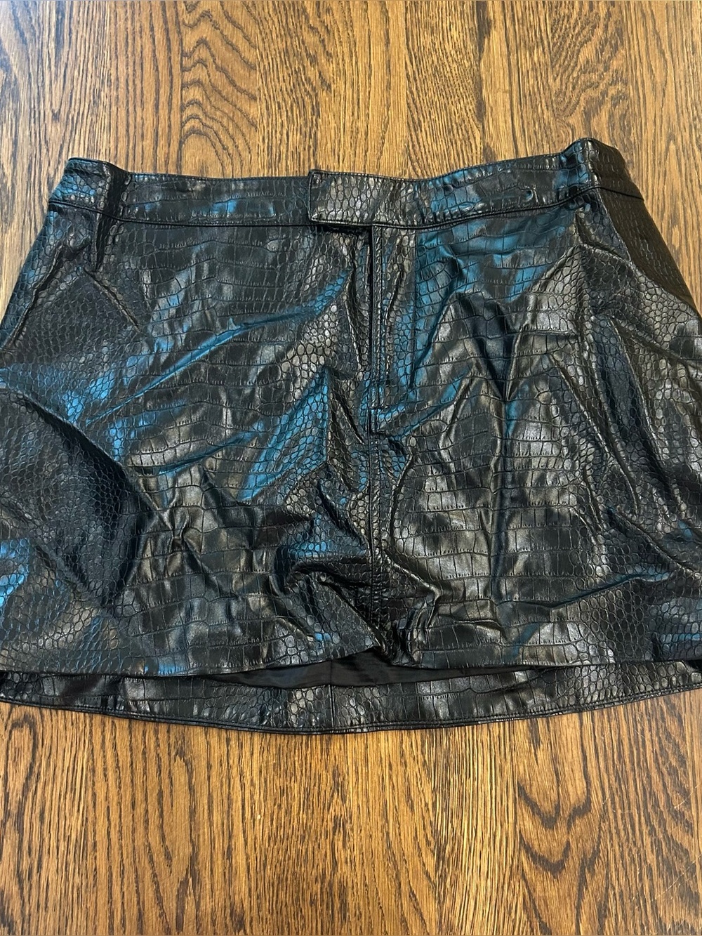 House of Harlow 1960 Black Croc Embossed Faux Leather Mini Skirt - XL